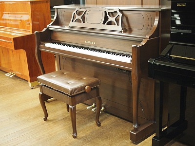 スタインウェイ、中古ピアノなど色んなピアノのあるお店 | SSブログ